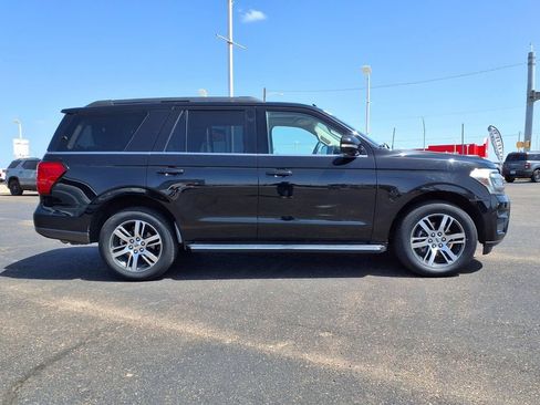 Used 2023 Ford Expedition XLT RWD image 8
