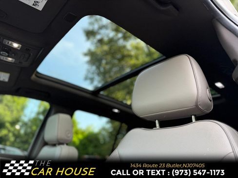 Used 2021 GMC Yukon SLT w/ SLT Luxury Plus Package AWD/4WD image 17