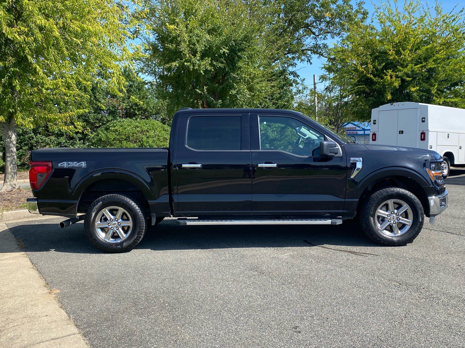 Used 2025 Ford F150 XLT w/ Equipment Group 301A Standard AWD/4WD image 3