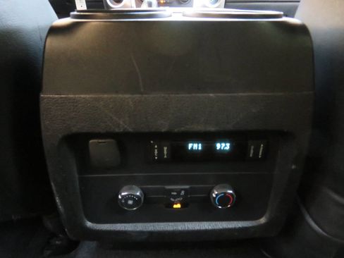 Used 2015 Ford Expedition EL XLT image 17