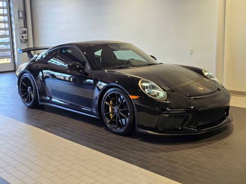 Used 2018 Porsche 911 GT3 image 9