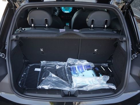 New 2026 MINI Cooper 2-Door Hardtop FWD image 11