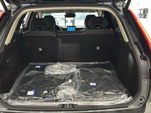 New 2026 Volvo XC60 B5 Ultra w/ Climate Package AWD/4WD image 29