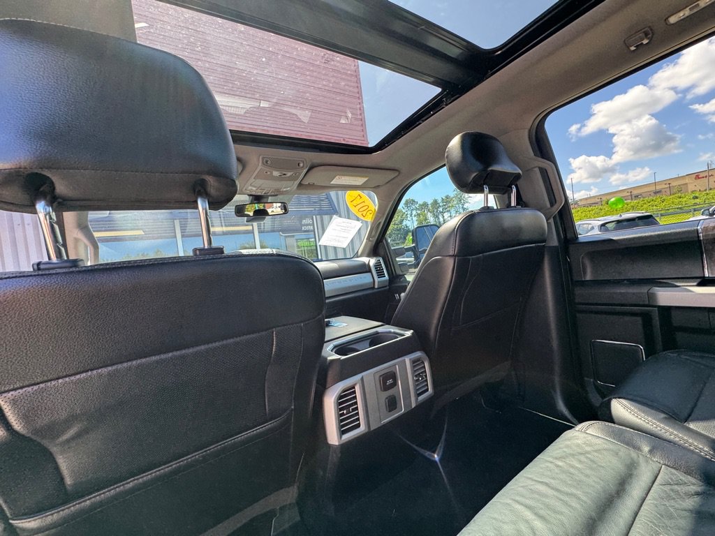 Used 2017 Ford F250 Lariat w/ Lariat Ultimate Package AWD/4WD image 10