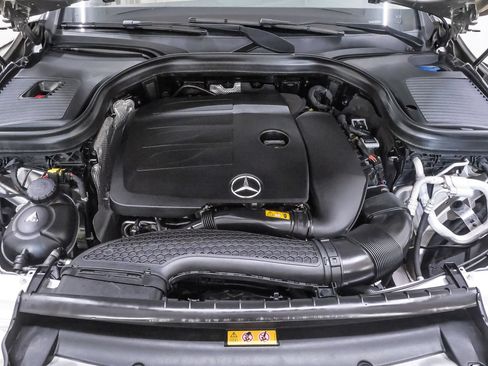 Used 2021 Mercedes-Benz GLC 300 image 34