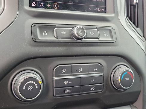 Used 2021 Chevrolet Silverado 1500 Custom image 19