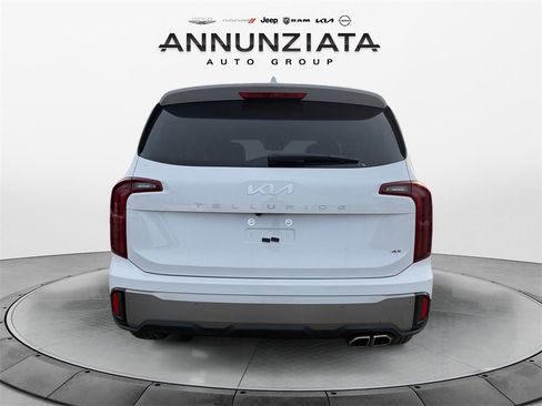 New 2025 Kia Telluride S image 4