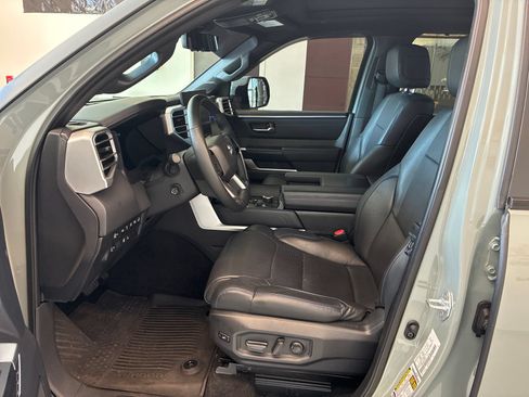 Used 2024 Toyota Tundra Platinum AWD/4WD image 12