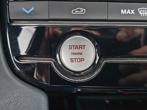 Used 2019 Jaguar F-PACE Prestige image 30