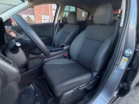 Used 2021 Honda HR-V LX image 27