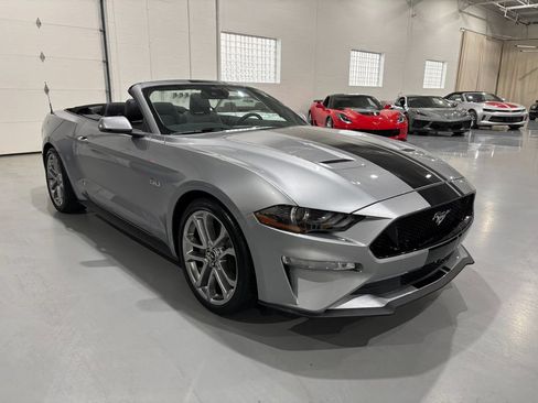 Used 2021 Ford Mustang GT Premium w/ Equipment Group 401A RWD image 9