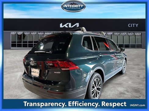 Used 2019 Volkswagen Tiguan SE w/ Panoramic Sunroof Package image 4