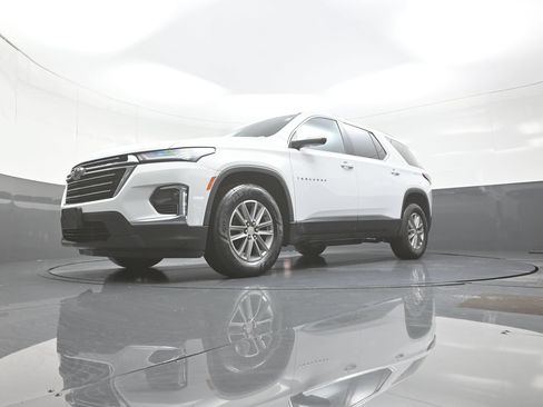 Used 2023 Chevrolet Traverse LT w/ LPO, Floor Liner Package AWD/4WD image 11