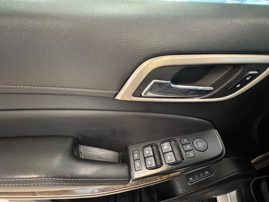 Used 2018 GMC Yukon XL Denali w/ Open Road Package AWD/4WD image 11