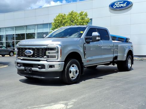 Used 2024 Ford F350 Platinum AWD/4WD image 1