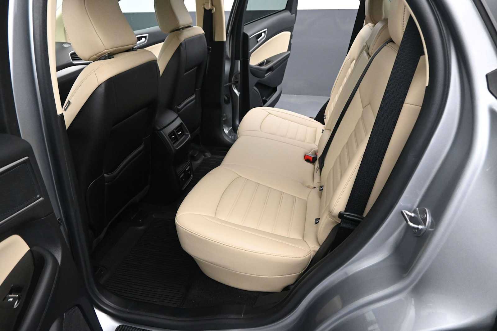 Used 2020 Ford Edge SEL w/ Convenience Package AWD/4WD image 13