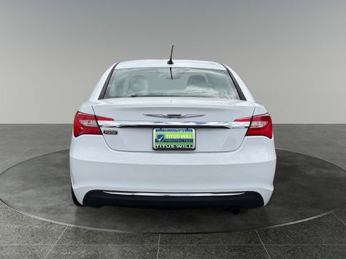 Used 2014 Chrysler 200 Touring FWD image 8