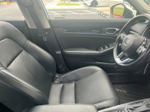 Certified 2022 Honda Civic Touring image 4