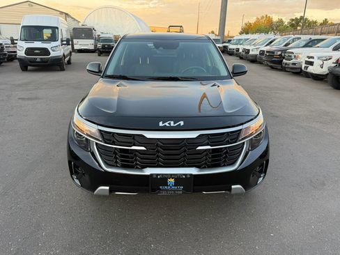 Used 2026 Kia Seltos LX AWD/4WD image 9