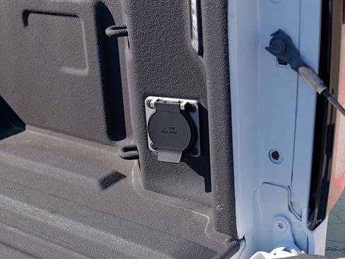 Certified 2024 GMC Sierra 2500 Pro image 27