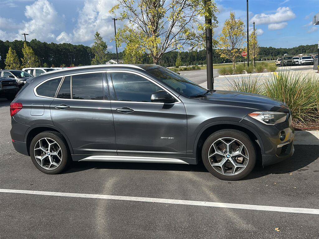 Used 2018 BMW X1 sDrive28i FWD image 2