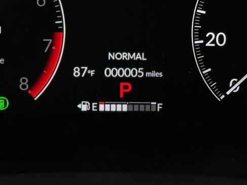 New 2026 Honda HR-V LX image 19