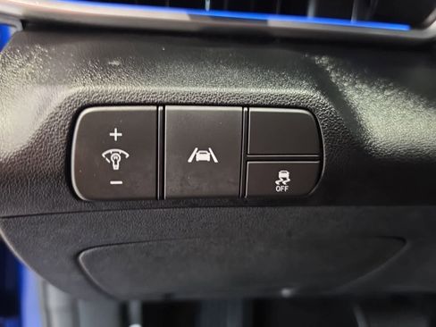 Used 2023 Hyundai Elantra Limited FWD image 20