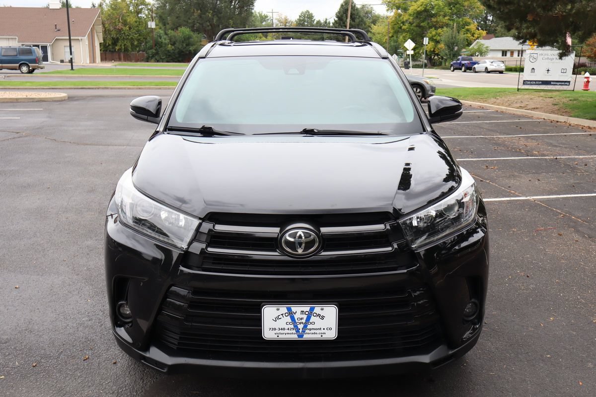 Used 2019 Toyota Highlander SE AWD/4WD image 12