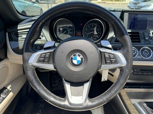 Used 2009 BMW Z4 sDrive35i RWD image 18