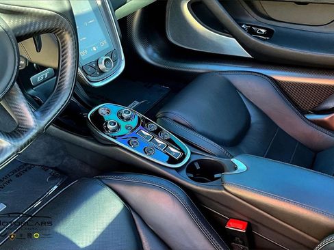 Used 2023 McLaren GT image 17