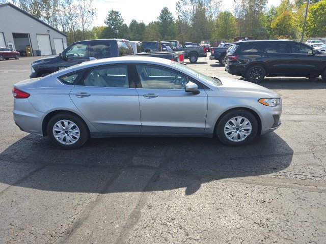 Used 2020 Ford Fusion S FWD image 2