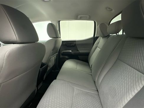 Certified 2022 Toyota Tacoma SR5 image 10