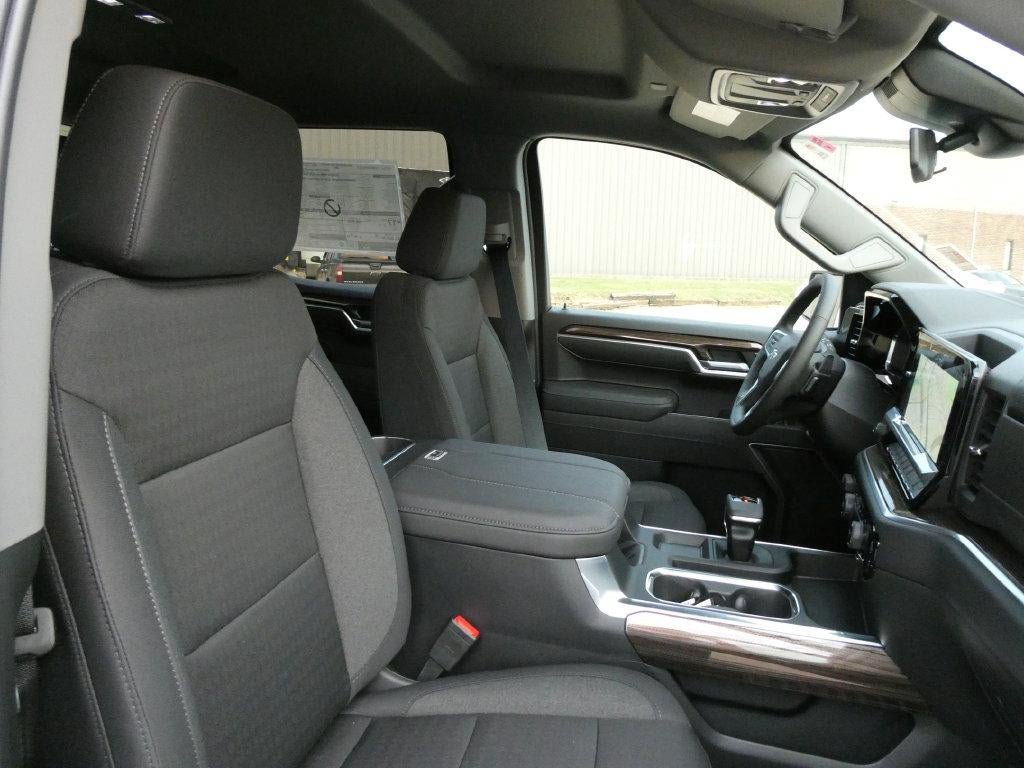 New 2026 Chevrolet Silverado 1500 RST w/ Z71 Off-Road Package AWD/4WD image 11