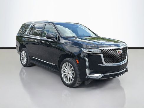 Certified 2024 Cadillac Escalade Premium Luxury AWD/4WD image 4