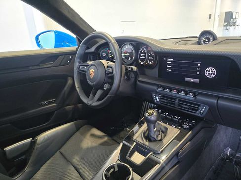 Used 2022 Porsche 911 GT3 RWD image 12