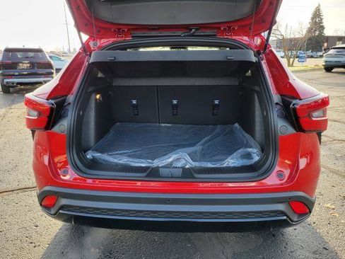 New 2026 Chevrolet Trax RS w/ Sunroof Package image 24