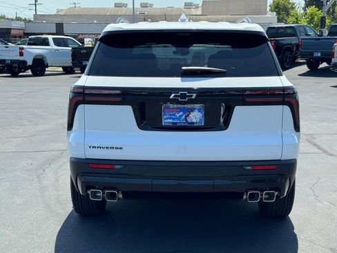 New 2026 Chevrolet Traverse LT w/ Enhanced Driving Package FWD image 5