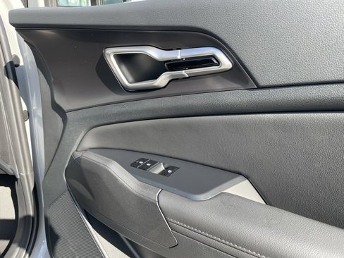 New 2026 Kia Sportage EX image 32