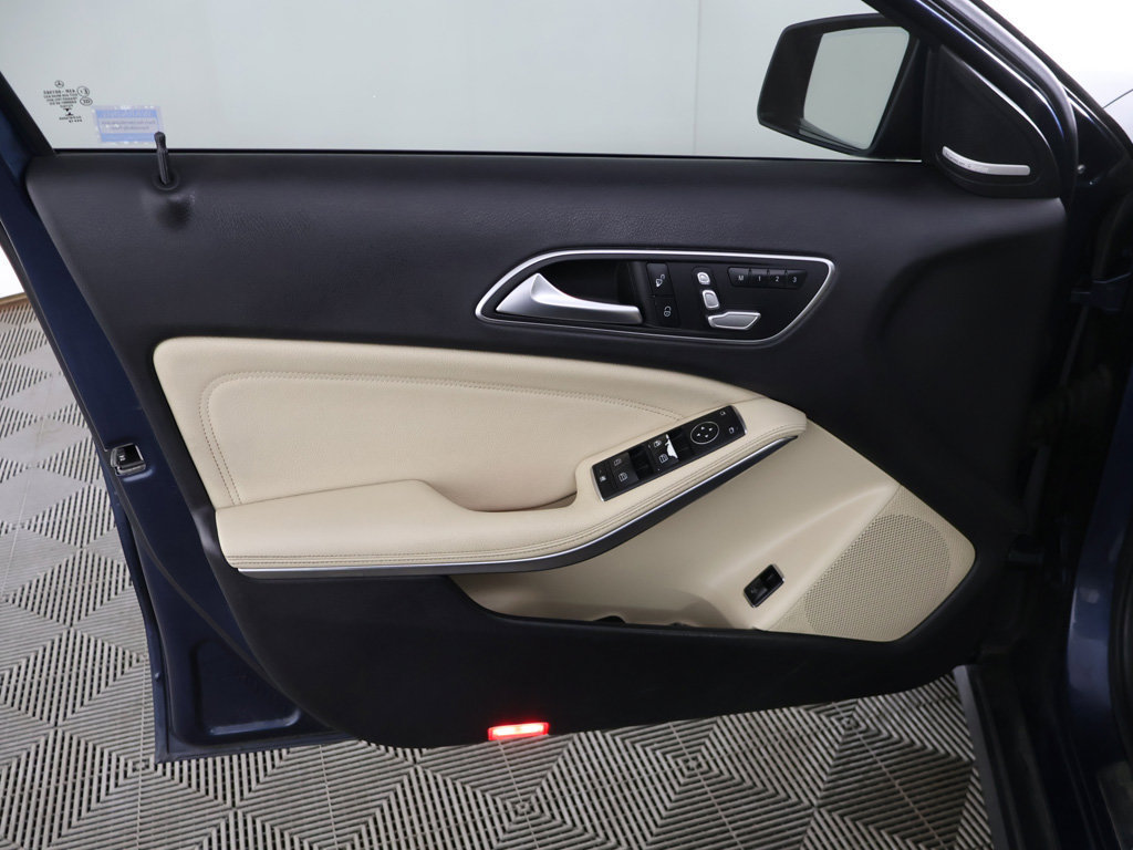 Used 2020 Mercedes-Benz GLA 250 4MATIC image 22
