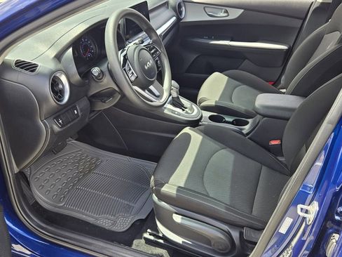 Used 2023 Kia Forte LXS image 11
