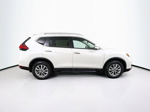 Used 2017 Nissan Rogue SV w/ SV Premium Package image 8