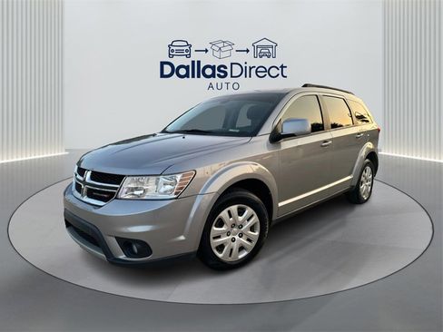 Used 2019 Dodge Journey SE image 2