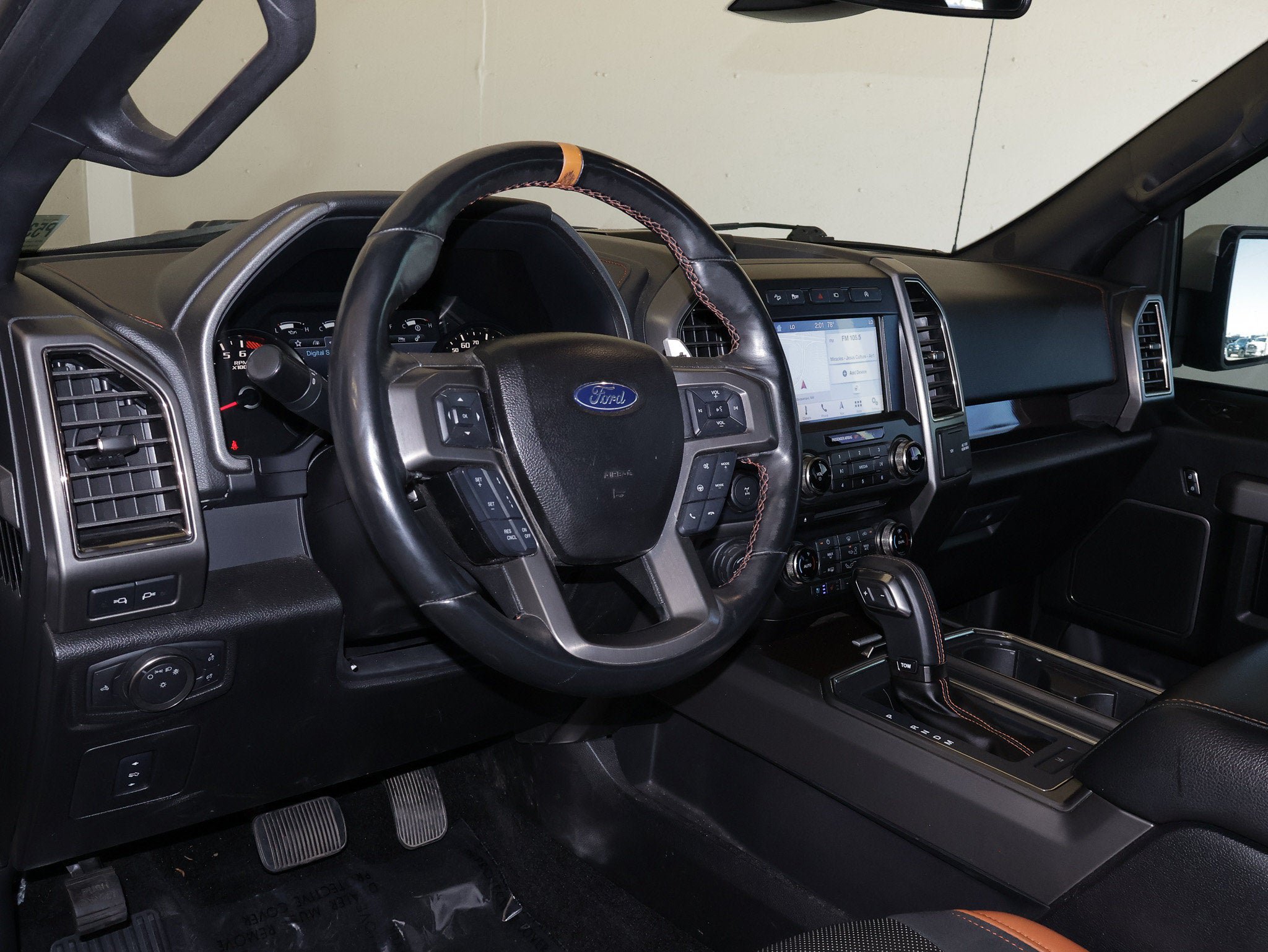 Certified 2018 Ford F150 Raptor w/ Equipment Group 802A Luxury AWD/4WD image 23
