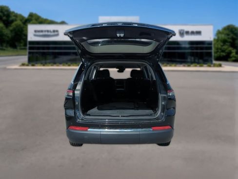 Used 2023 Jeep Grand Cherokee L Laredo AWD/4WD image 35