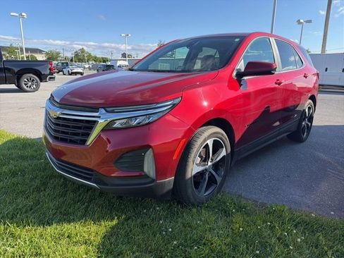 Used 2023 Chevrolet Equinox LT FWD image 3
