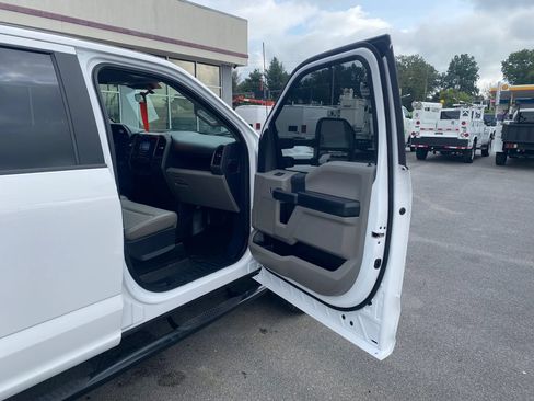 Used 2022 Ford F250 XL w/ Power Equipment Group AWD/4WD image 22
