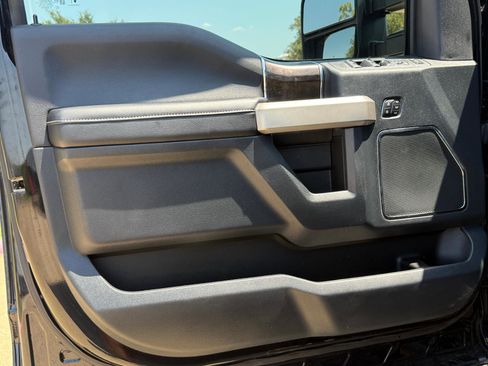 Used 2022 Ford F250 Lariat w/ Lariat Ultimate Package image 26