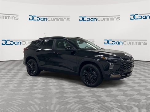 New 2026 Chevrolet Trax ACTIV w/ Driver Confidence Package image 2