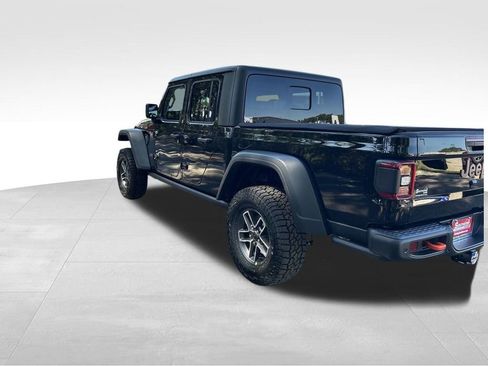 New 2025 Jeep Gladiator Mojave image 4