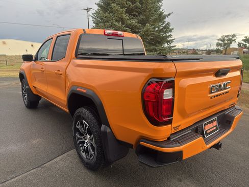 Used 2025 GMC Canyon AT4 w/ Technology Plus Package AWD/4WD image 10